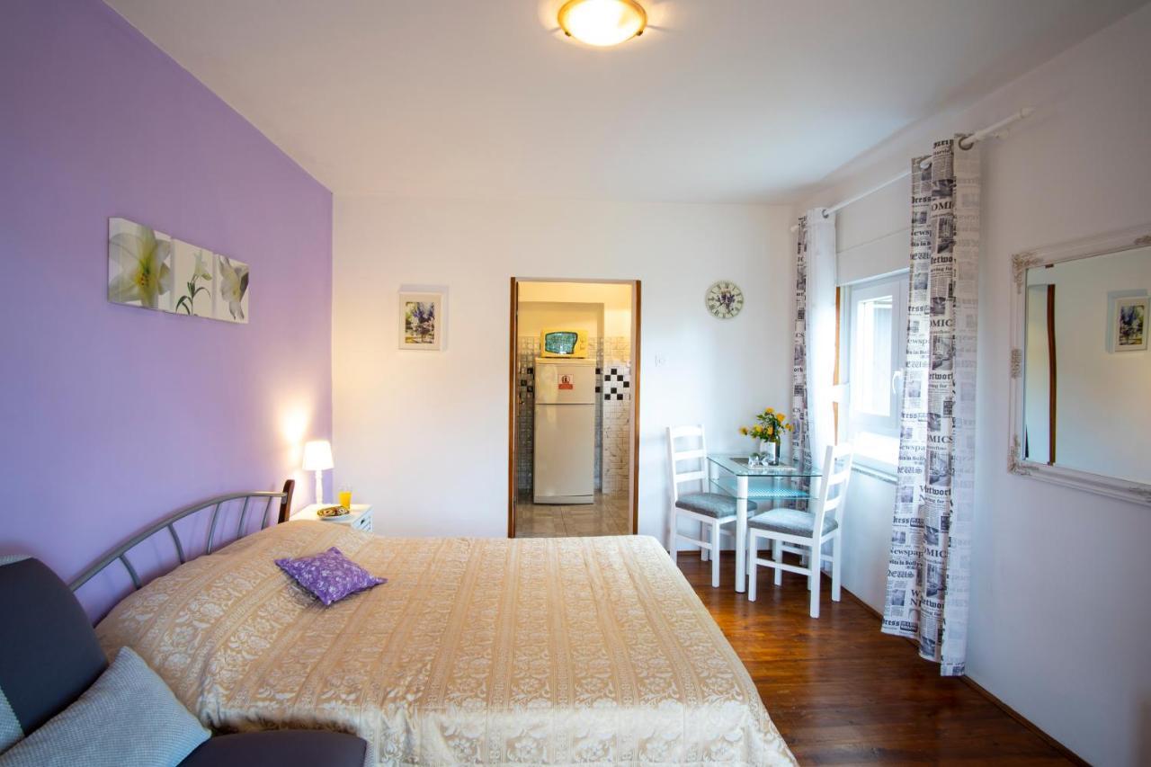 Apartman Luka Fazana Luaran gambar