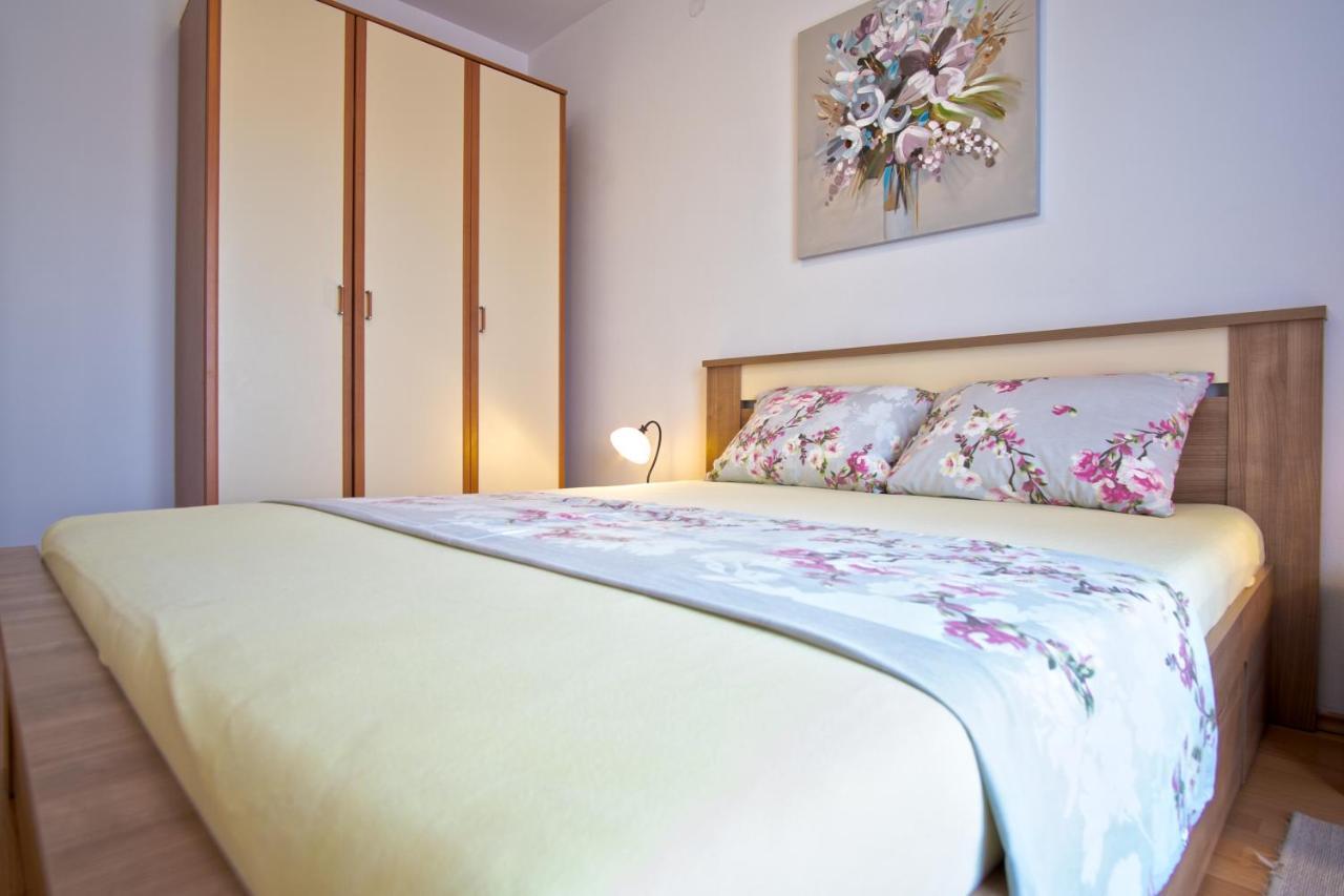 Apartman Luka Fazana Luaran gambar